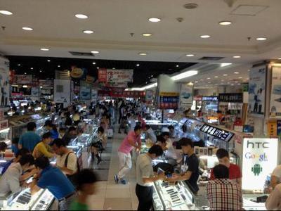 國產軍團發力智能手機，重塑移動通信與電子產品銷售新格局
